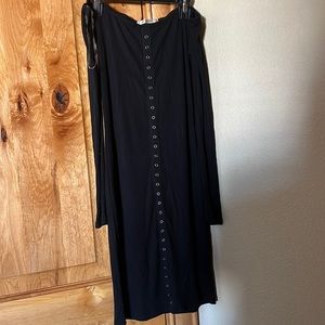 OFF-SHOULDER BODYCON